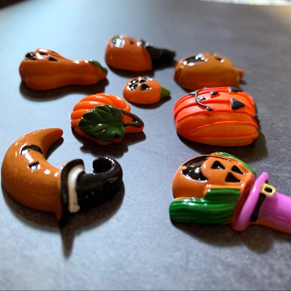 8pc Mixed Halloween Pumpkin Resin Cabochons - Picture 5 of 6